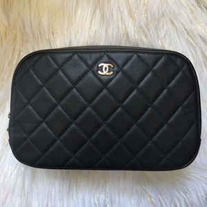 ❌SOLD❌ Authentic BNIB CHANEL make-up classic case